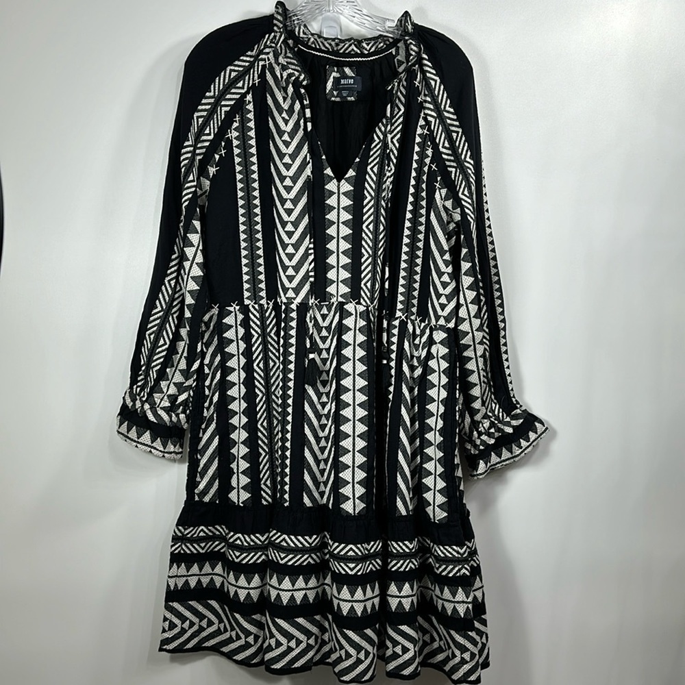 Maeve Black and White Geometric Long Sleeve Dress